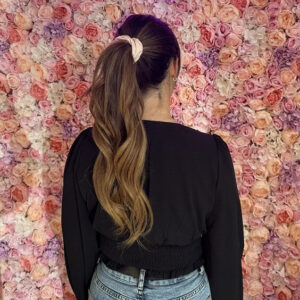 Pferdeschwanz Frisur mit Scrunchie