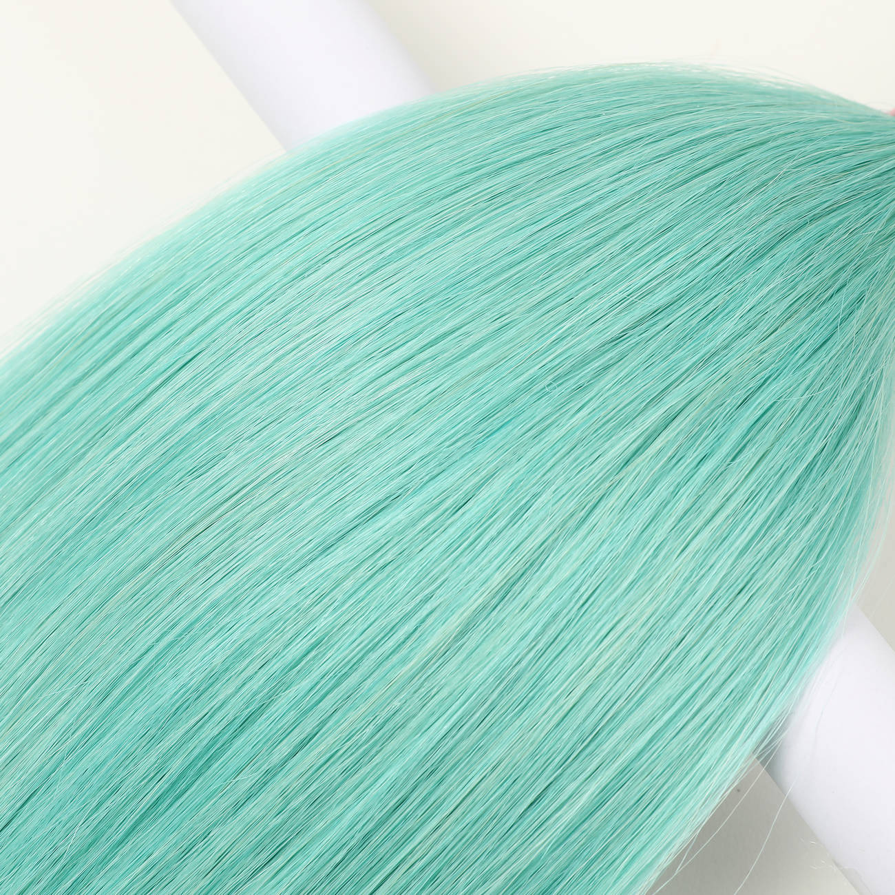 562 Icy Mint